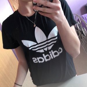 Adidas t shirt